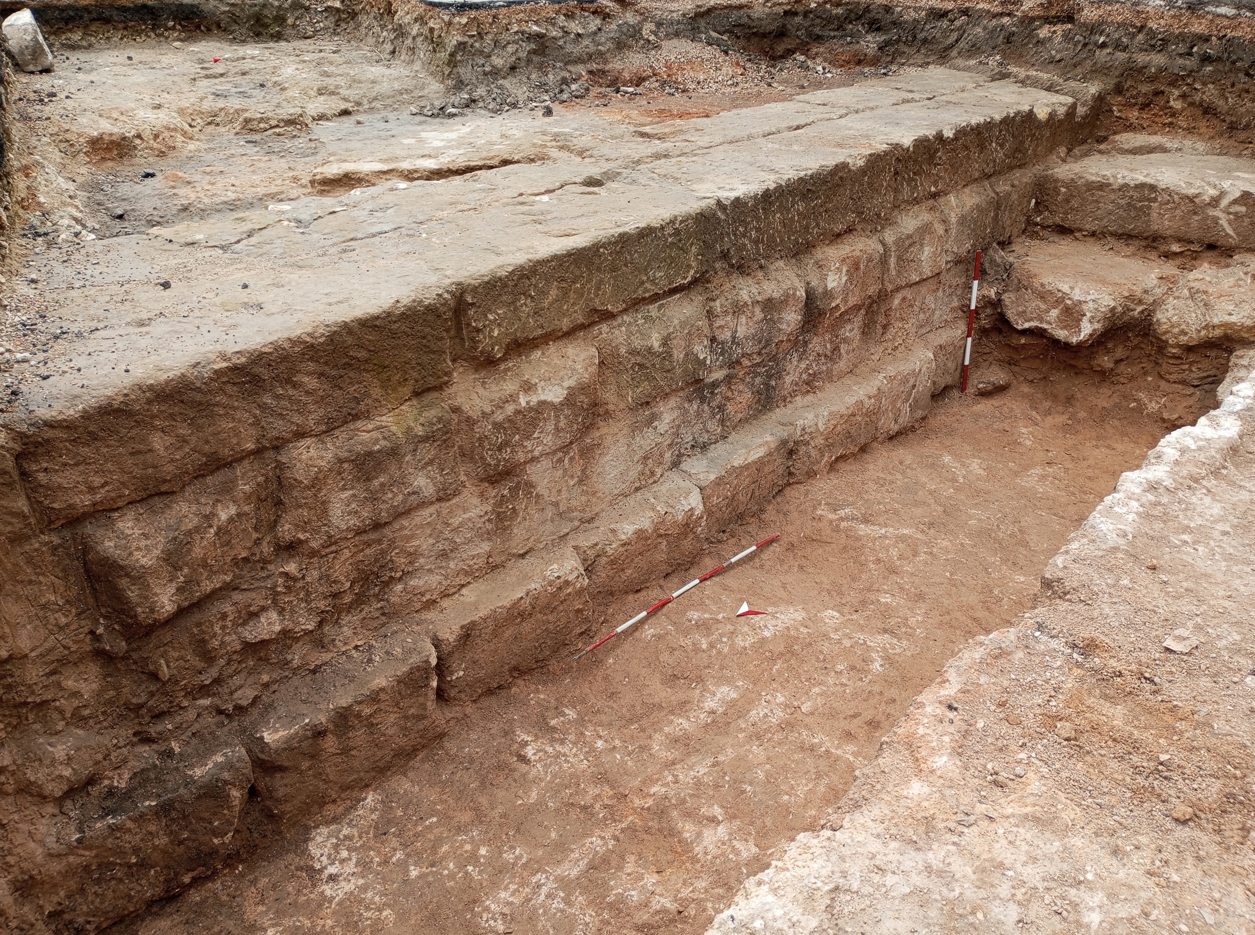 Manduria (Ta), rinvenimento delle mura messapiche (IV sec. a.C.) presso la stazione FSE